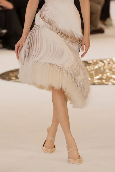 Look 70
